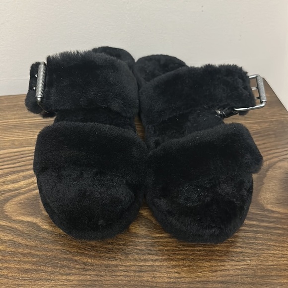 Ugg Fuzz Yeah Black Sandals - Picture 3 of 7
